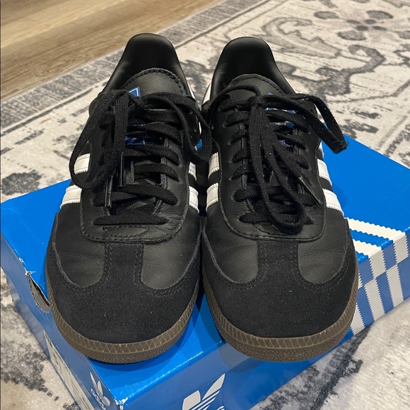 Adidas Samba Sneakers - Picture 2 of 8